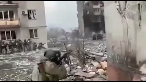 Footage of fierce fighting in Mariupol