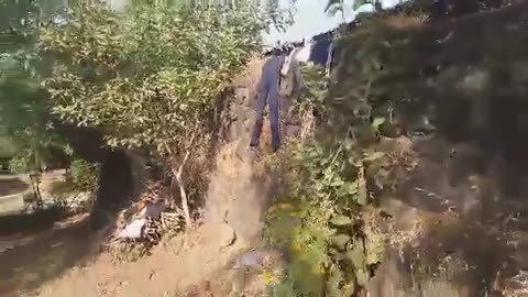 20181130_V3_S02(g4rVg1kiFBg)인도의 휴게소에서 본 모습(박정희대통령때의 시절이 생각납니다. 이렇게 발전된 대한민국을. )