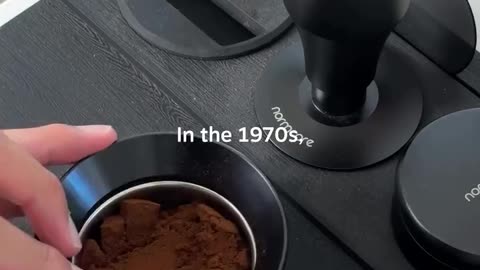 What happens when you put bananas in coffee?