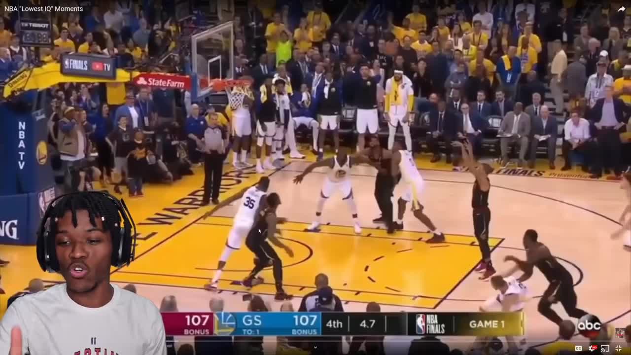 THE DUMBEST PLAYS IN NBA HISTORY *HILARIOUS*