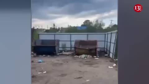 Coffin with Russian soldier who died in war, is thrown into garbage in Russia - Footage by residents