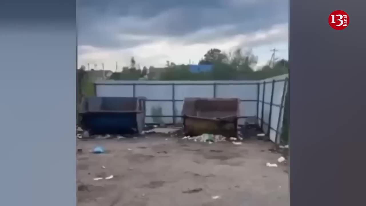 Coffin with Russian soldier who died in war, is thrown into garbage in Russia - Footage by residents