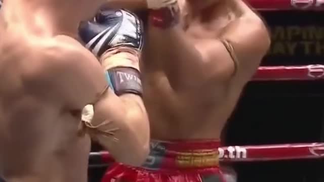 Ognjen Topic Muay Thai Knee Strike Knockout of the Year Lumpinee Stadium 2021