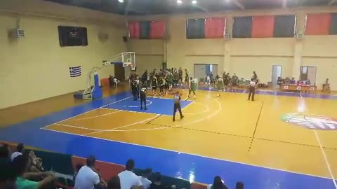 "Τετράποντο" από τον Λοτζέσκι