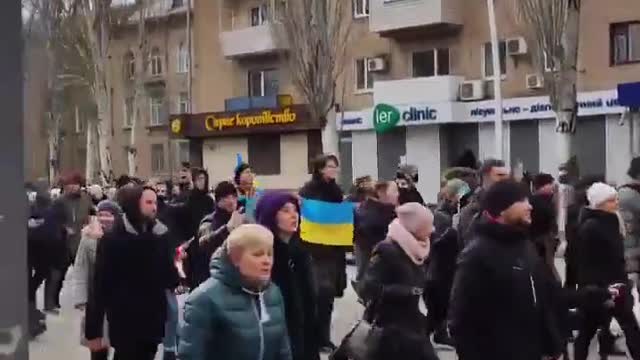 #Melitopol #ukraine #protest #HelpUkraine protest against Russian invaders