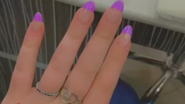 Purple nails are cute
