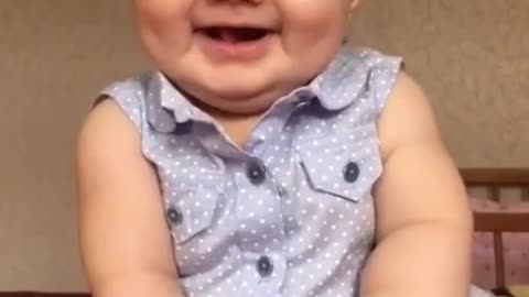 CUTE BABY LAUGHING GOES VIRAL