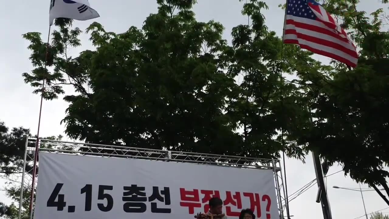 20200508_V3_S01(HbtTaAR9KQM)삼성동 무역센터에 울려퍼지는 대금과 국민의 찬양