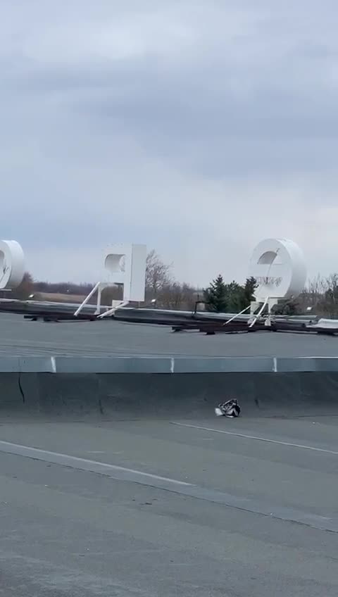 Ukrainian Rapid Operational Response Unit (KORD) team firing ATGM 9M113 'Konkurs