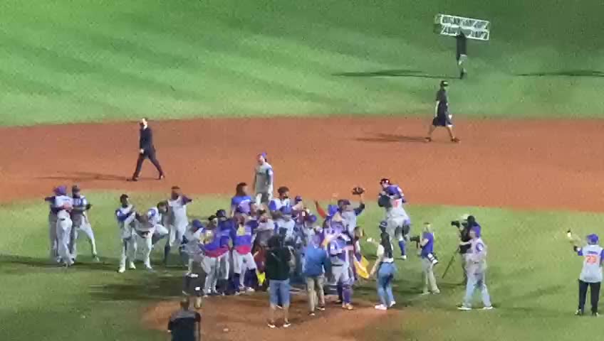 Caimanes celebran el título de la Serie del Caribe