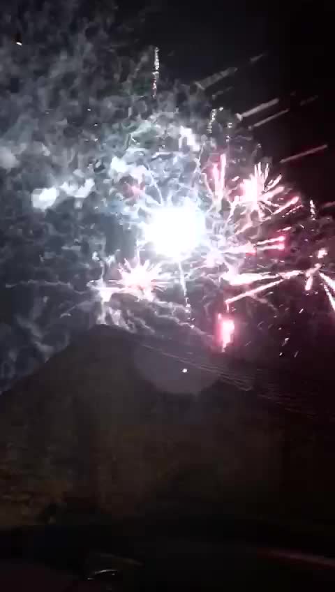 Fuegos artificiales en murallas