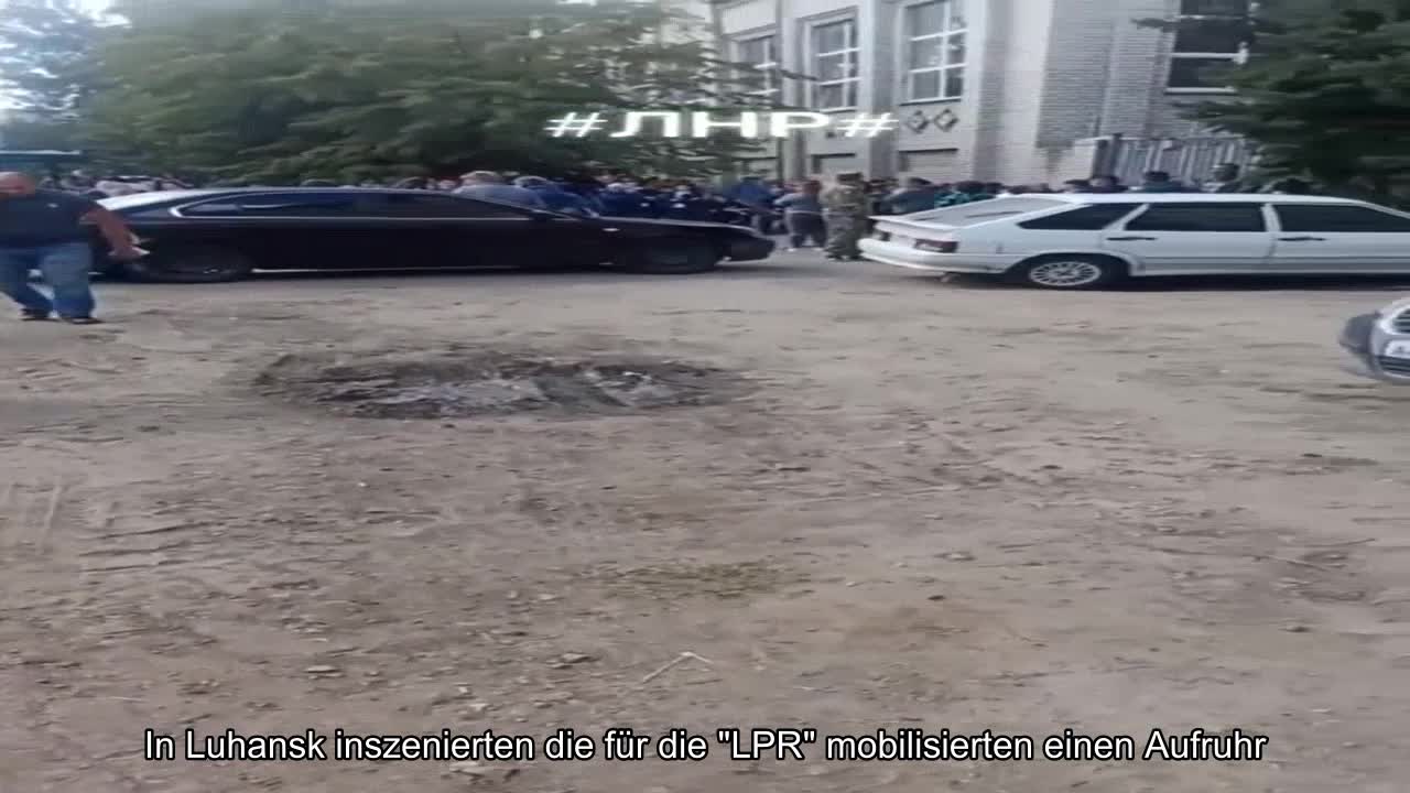 In Luhansk inszenierten die für die Volksrepublik Luhansk mobilisierten einen Aufruhr