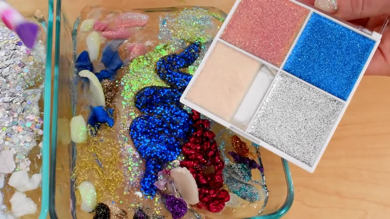 Holo vs Glitter - Mixing Makeup and Eyeshadow into Slime! Special Series 58! Sat