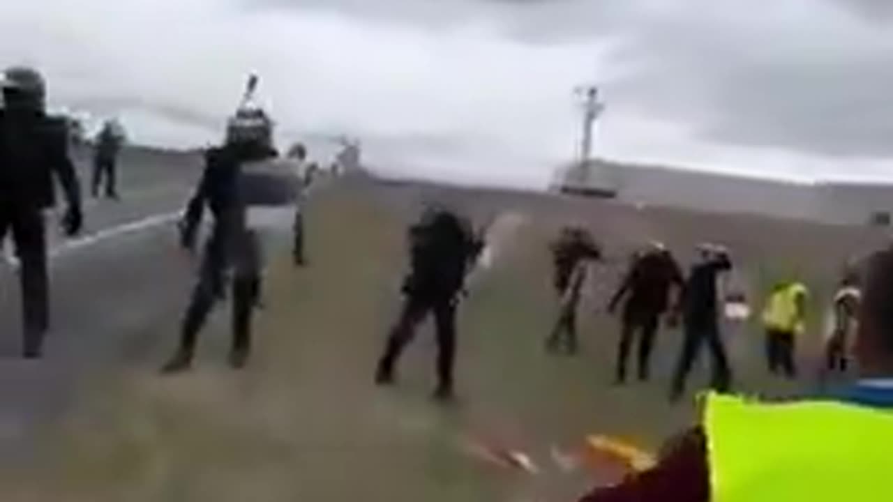 Spanish Police Are Shooting Rubber Bullets at Farmers Protesting Agenda 2030