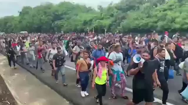 Migrants Pouring Into The US Border