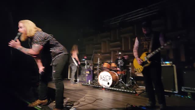 Blacktop Mojo "Bed Tundy"