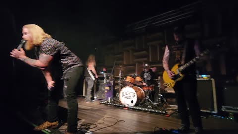 Blacktop Mojo "Bed Tundy"