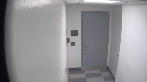 6141RHOBG1G101DStairwayLobbyEntry_2021-01-06_04h20min02s257ms.mp4