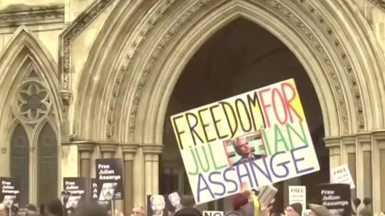 "Libertad a Assange": comienzan las protestas ante el Tribunal Superior de Londres Febrero 2024