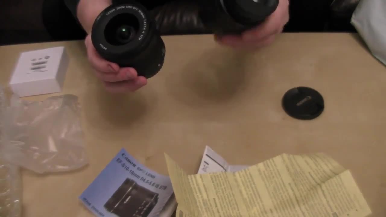 Canon EF-S 10-18mm unboxing a lens for crop camera's