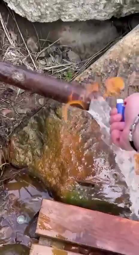 Flammable Water in Ukrainian City of Verkhovyna?
