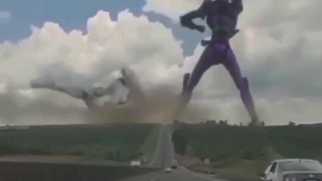 Tente Não Rir - Enquanto isso no Japão...