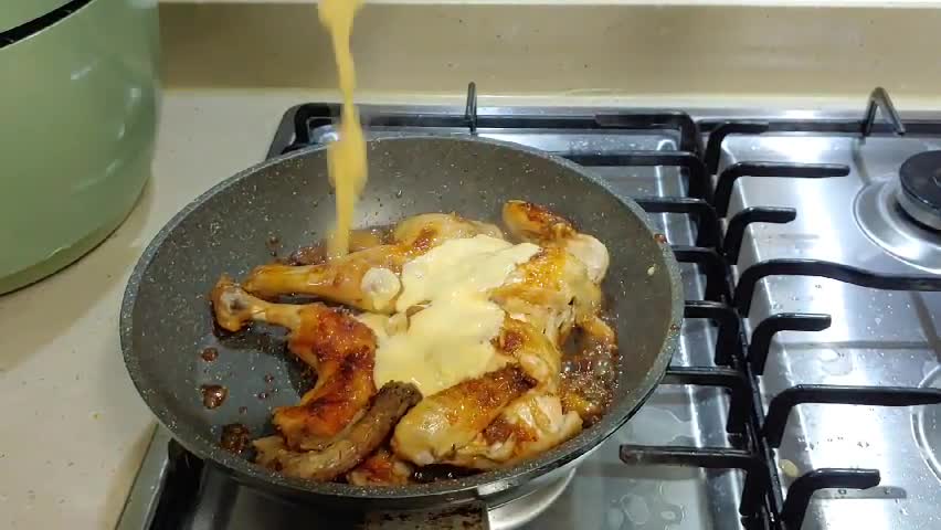 Chicken with Spicy Soy Sauce and Cheese