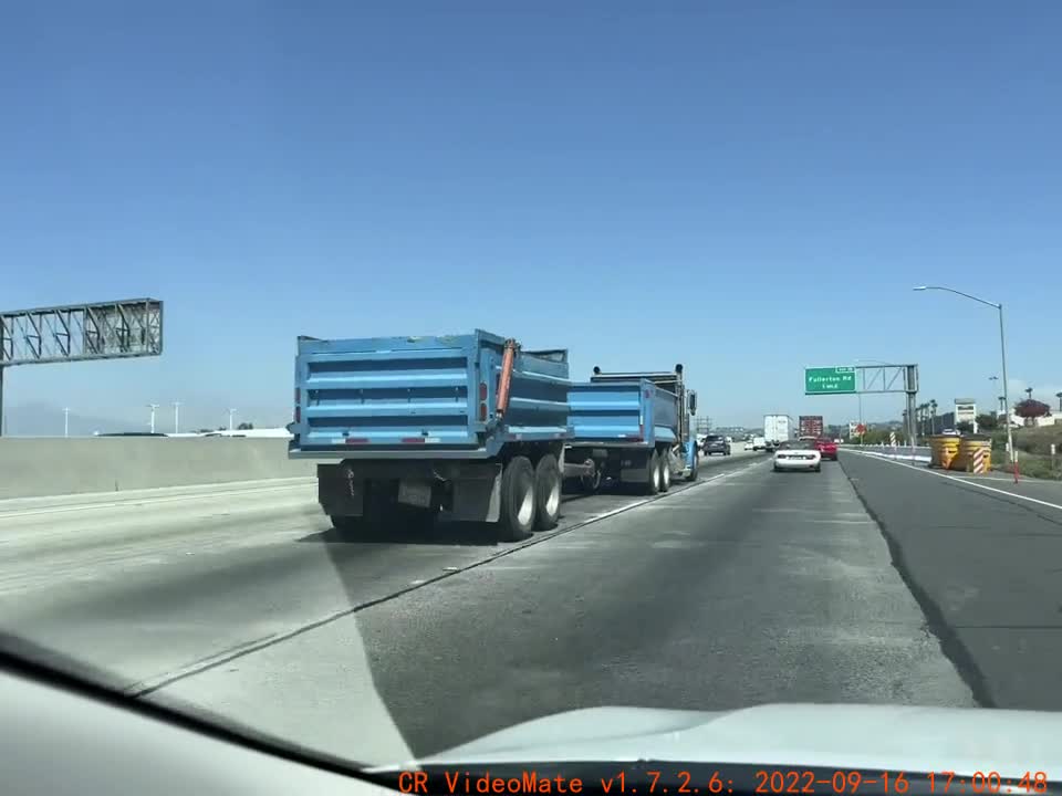 American highways always give you a stunned expression at first sight.