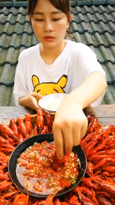 (Spicy Food Eating) - Lobster Chillies Sauce - Extreme Spicy | Sisters Eating #Shorts