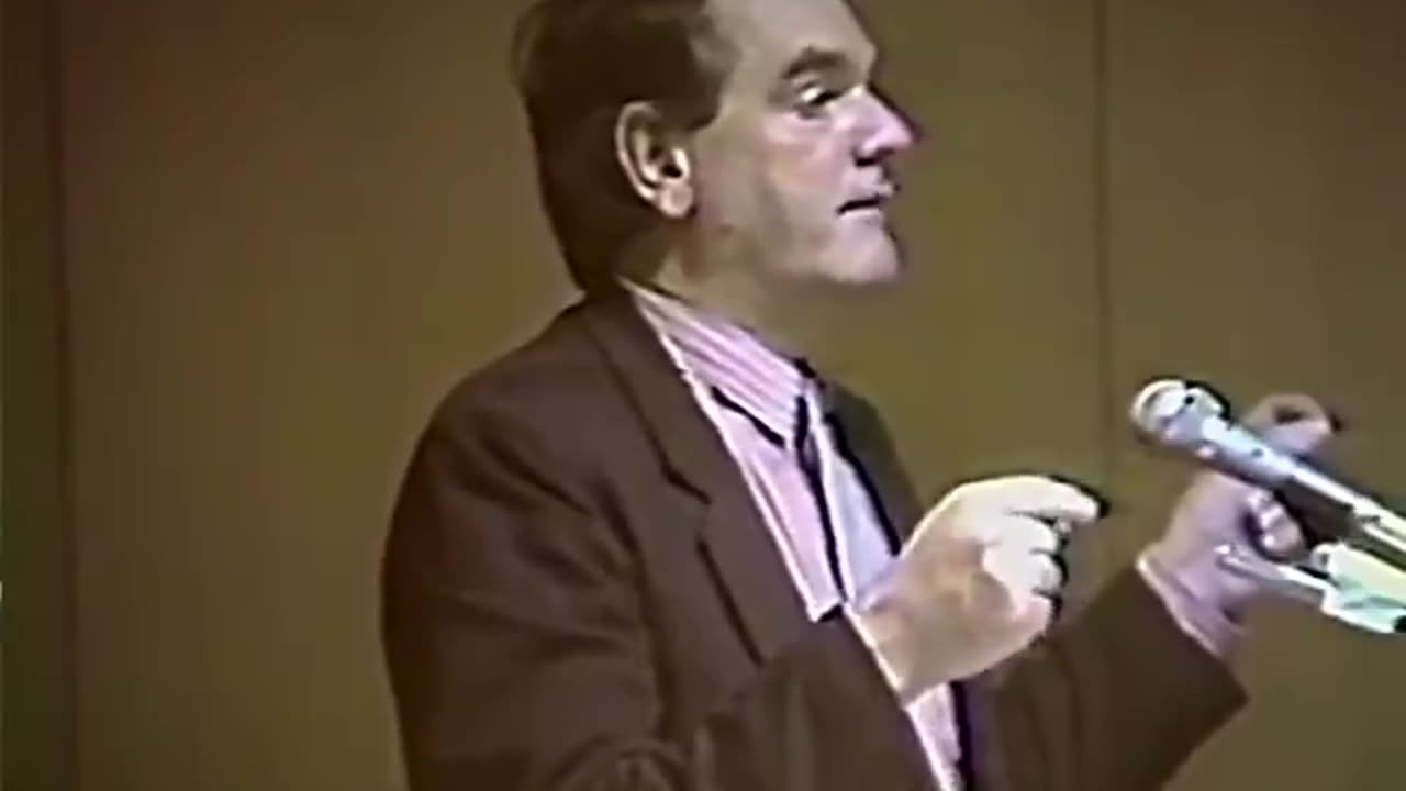 David Irving - "Churchill's War" [1986] Toronto Ontario Canada Lecture