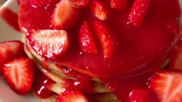 Strawberry cake 🥞🍓 | Amazing short cooking video | Recipe and food hacks