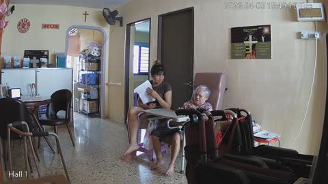 hallfront day n night 20220405