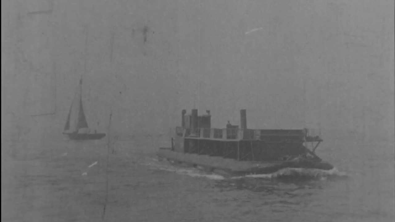 Steamscow "Cinderella" & Ferryboat "Cincinnati" (1903 Original Black & White Film)