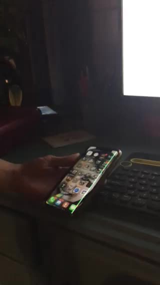 SIRI SAYS KAMALA IS PRESIDENT 🤯