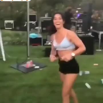 Girl does a backflip split amazing