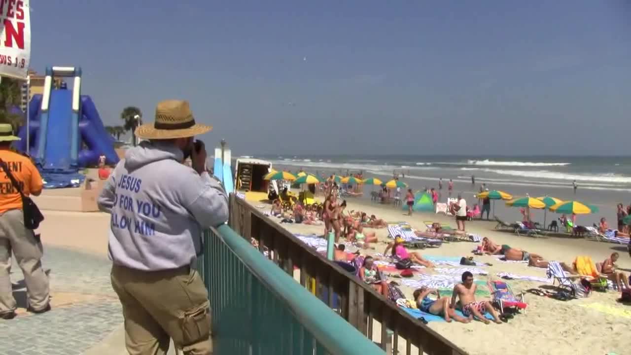 Preacher Gets NEW BULLHORN! | Daytona Beach, FL Spring Break 2014 | Kerrigan Skelly