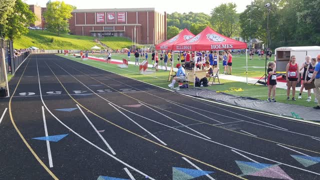 5.12.22 - Girls 400m Dash - Jerry Lancaster Middle School Invitational @ Holmes HS