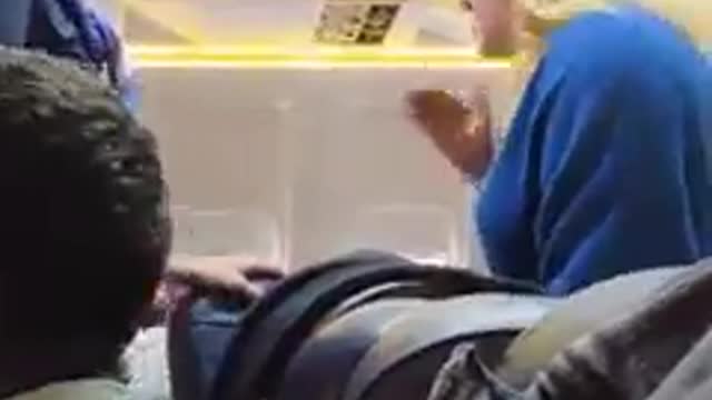 Vaccine Karen Bit: Woman told to deplane after refusing to sit near unvaccinated passenger