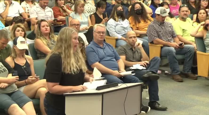 Mother at Seminole County, Florida Confronts School Board Over Mask Mandates