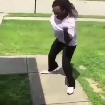 .Girl Dancing to 'Boyfriend' by Big Time Rush