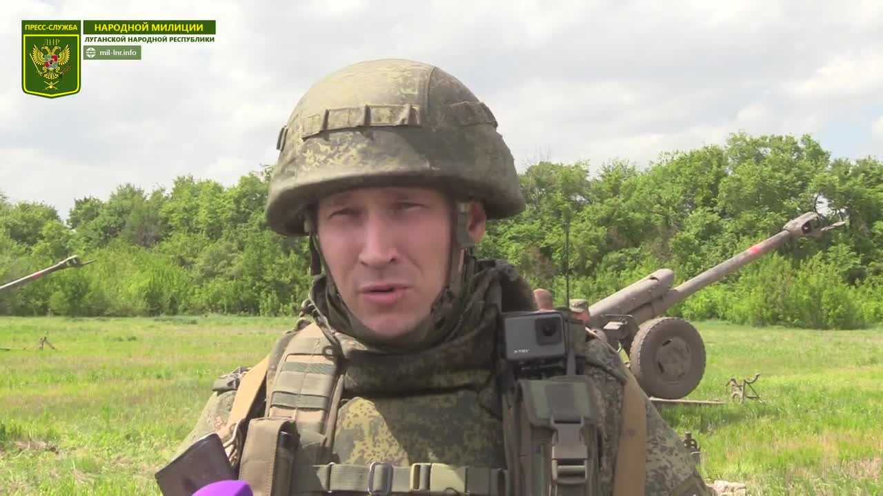 LPR artillery hitting positions near Svitlodars'k, Donetsk Oblast