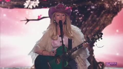 Jewel ferforms the story Live American song contest.
