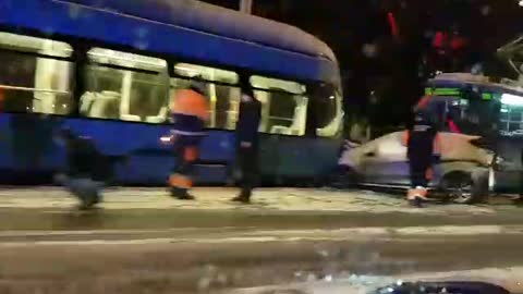 Sudar dvaju auta i tramvaja u Zagrebu
