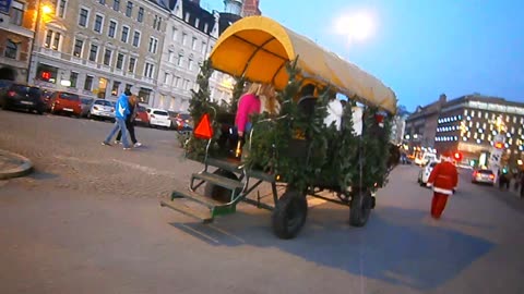 Luciakandidaterna anländer med båt. Helsingborg 30 Nov. 2014