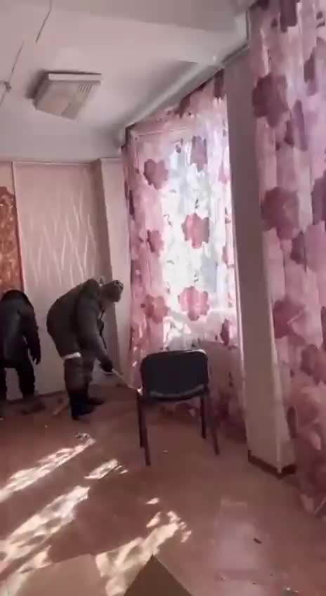 Mariupol - The left-bank administration came under the control of the DPR