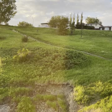 How beautiful are these houses on the hill?