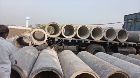 Rcc Hume Pipe 600MM Dia Unloading