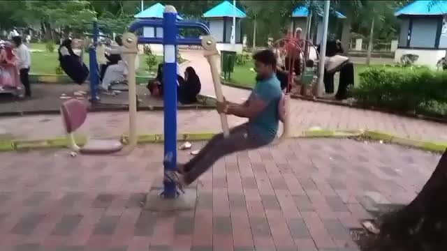 Indian public garden funny video 😅