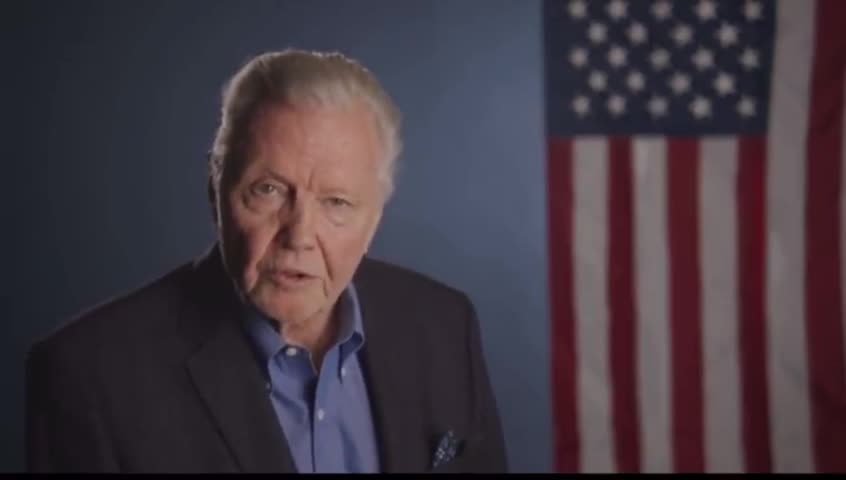 Jon Voigt STANDS UP For DJT In EPIC Speech