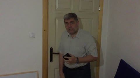 Miroljub Petrović - Izolacija - Od žene